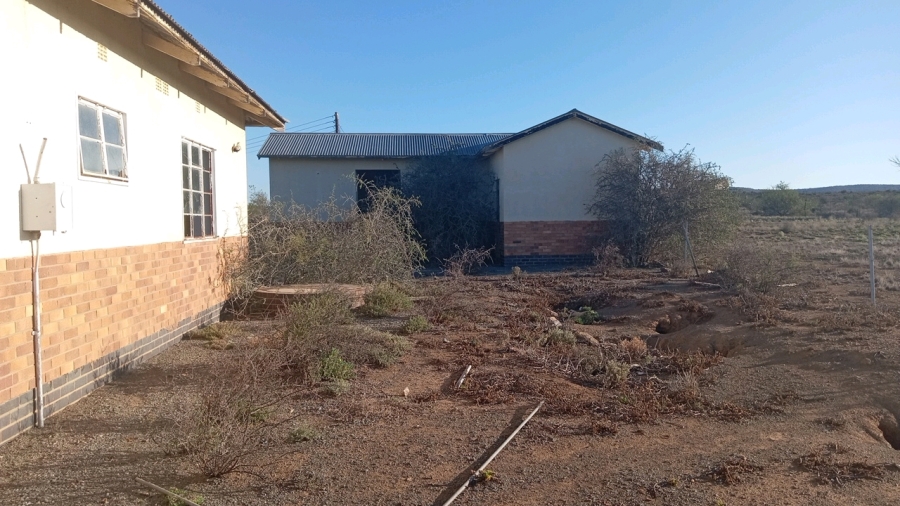 2 Bedroom Property for Sale in Aberdeen Eastern Cape